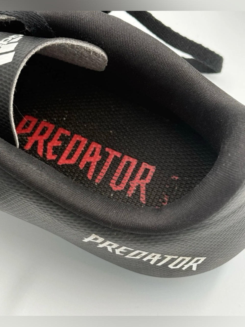 Adidas PREDATOR EDGE.4 F×G Youth Size 4
Black Soccer Cleats GX5217 - Picture 9 of 11